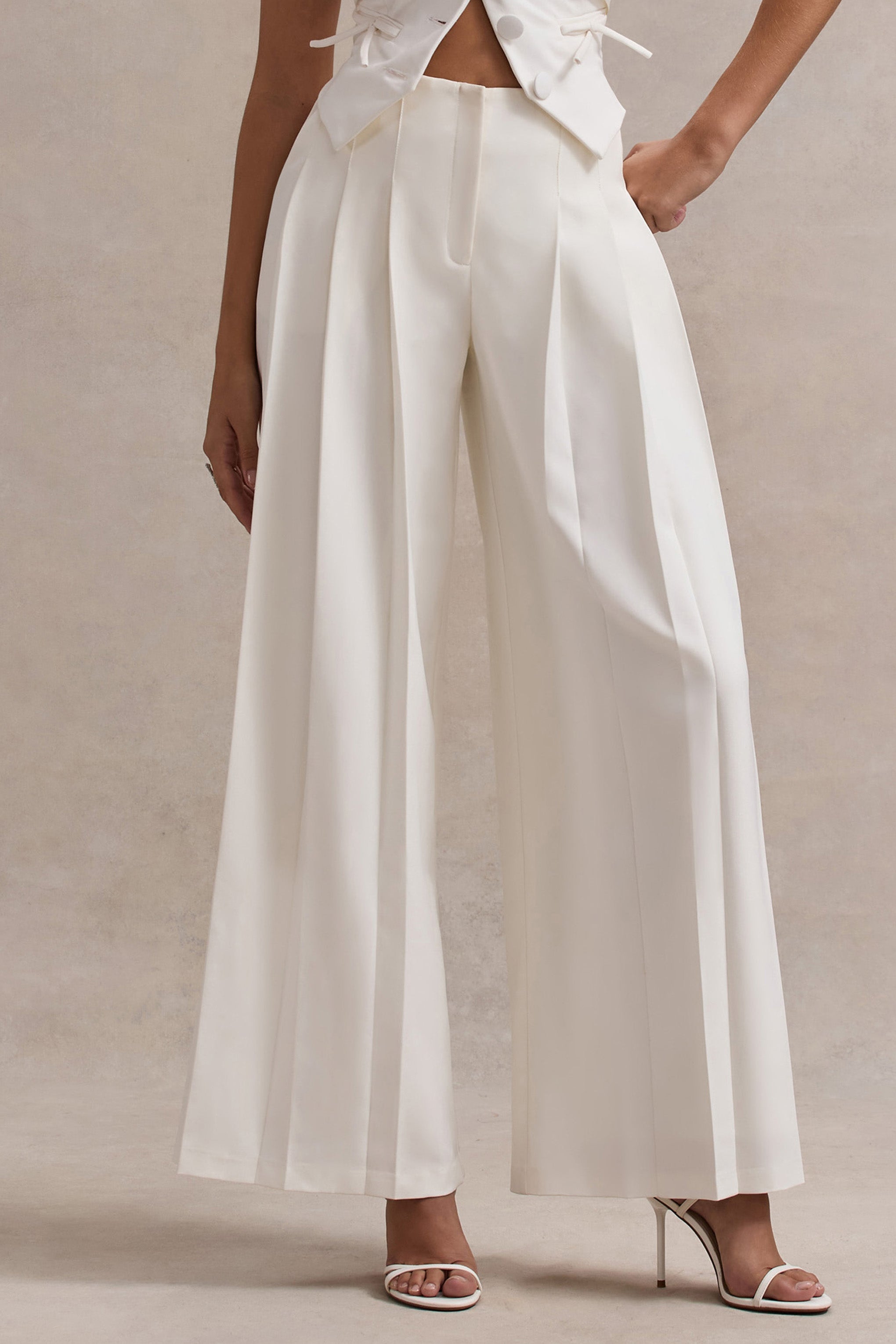 Seraphine London™ | Cream Pleated Wide-Leg Trousers